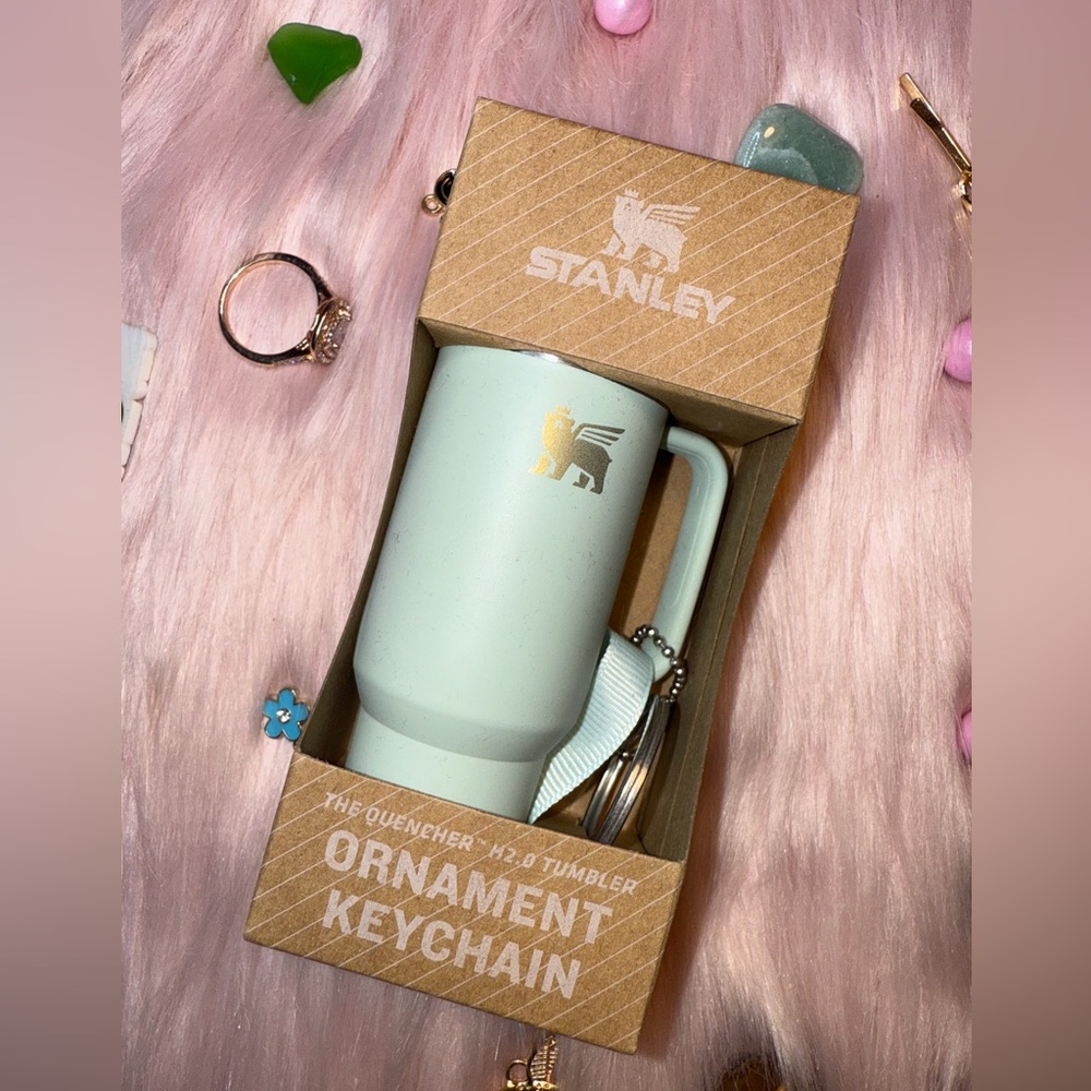 Stanley The Quencher H2.0 Tumbler 4 Keychains. The entire collection NIB - Picture 10 of 16